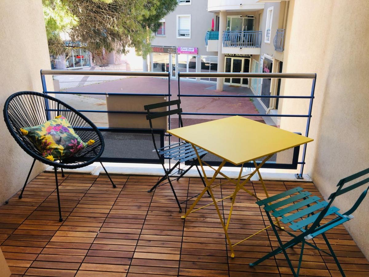 2 Pieces A Port-frejus *